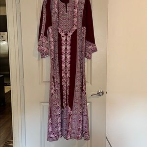 Traditional Maroon Thobe